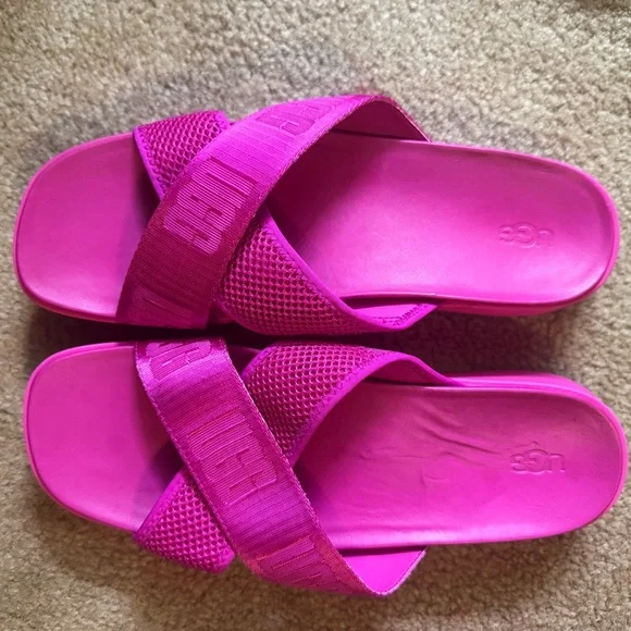 UGG Fuchsia Slide Sandals - Picture 1 of 1